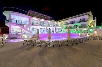 Tasia Maris Oasis 3*